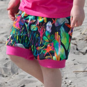 Seascape Organic Shorts (Pink)
