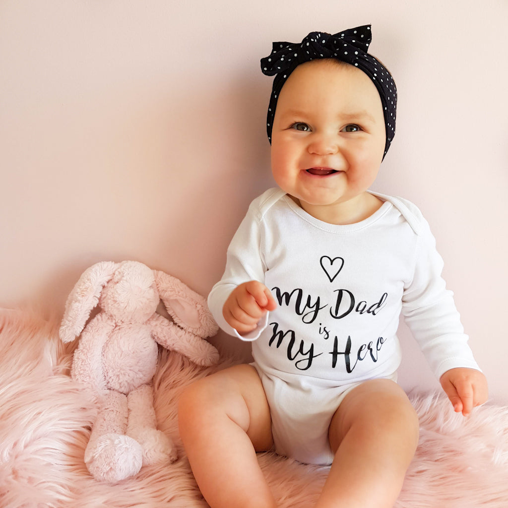 Maisiúchán Nollag Bear Inséidte Giant Saincheaptha Maisiú Nollag Teddy Bear  Álainn Saincheaptha Monaróirí Maisiúcháin Trealamh Fógraíochta Allamuigh,  Monarcha - Dearadh saincheaptha \u0026 loingseoireacht saor in aisce - Artair, image size:1024x1024