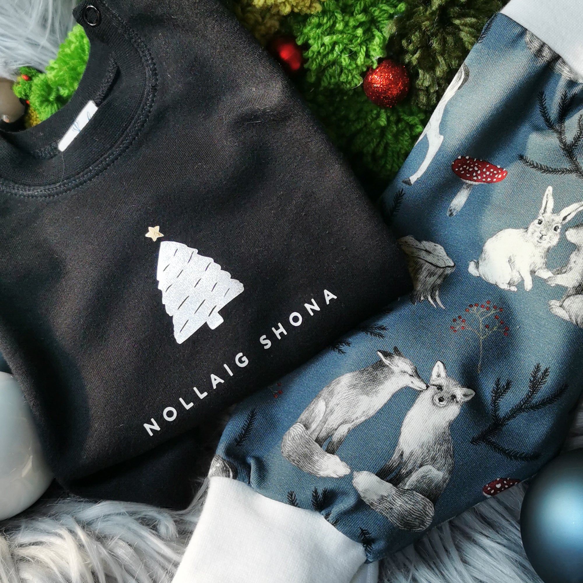 Nollaig Shona - Silver & White on Black