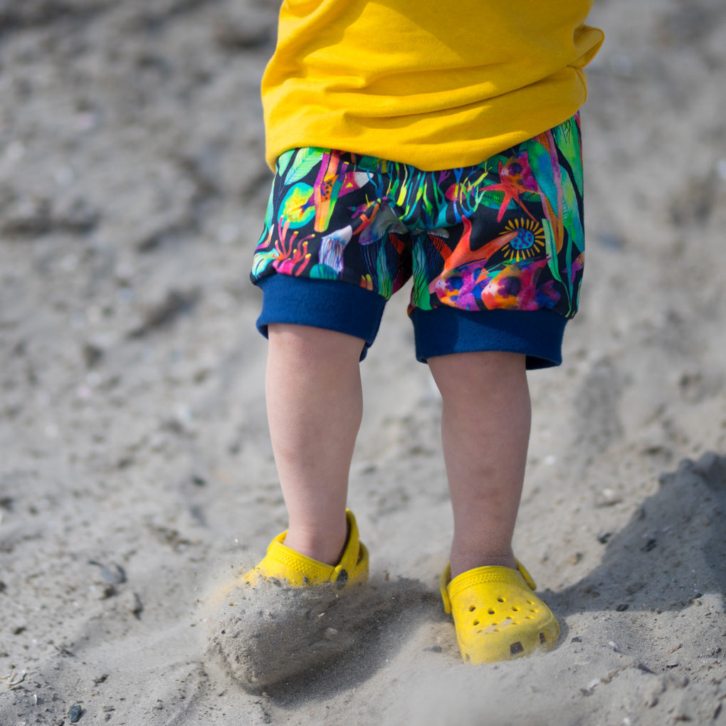 Seascape Organic Shorts (Navy)