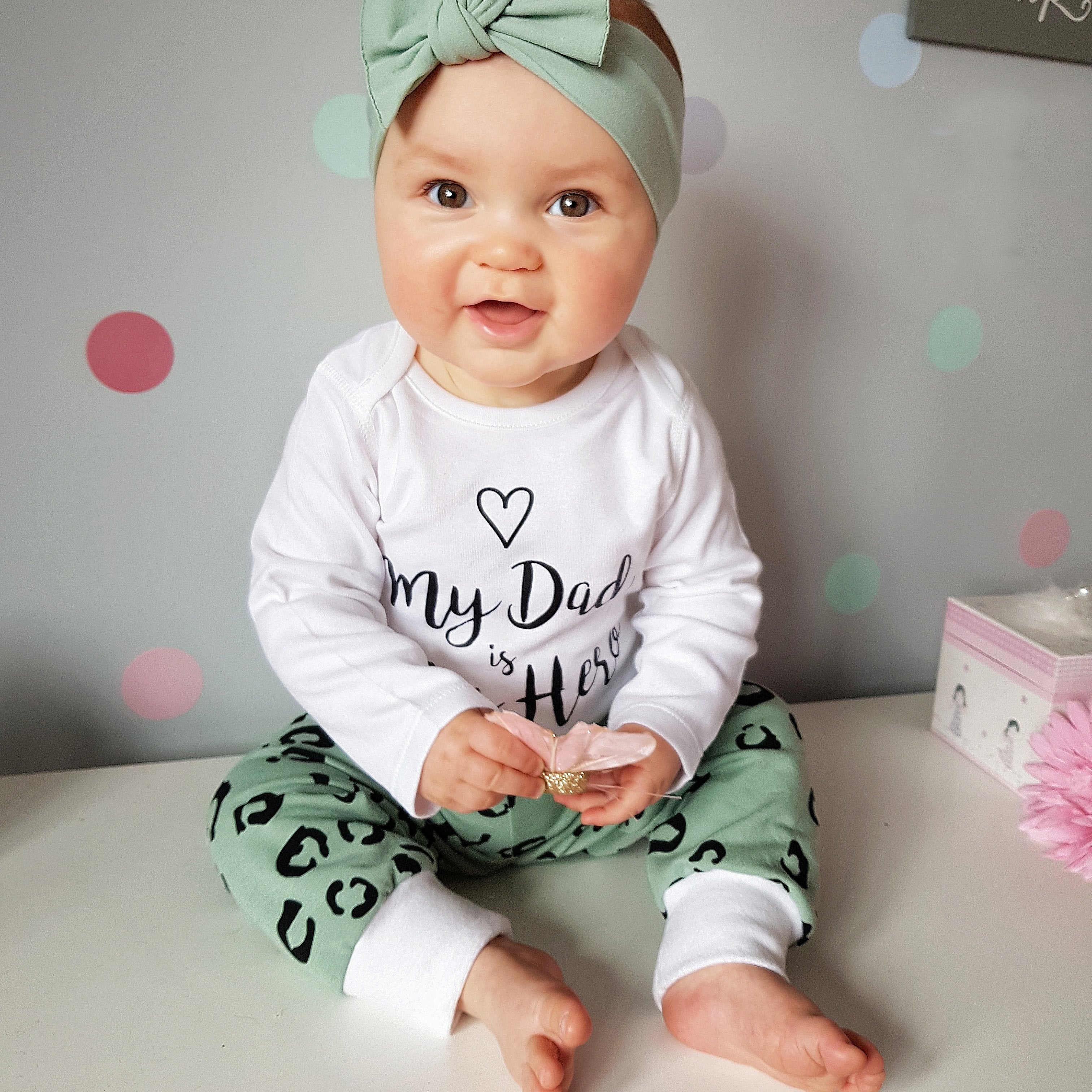 Dad to be Gift | Fathers Day Gift | Unisex Baby Clothes | MyMiniMunch, image size:3024x3024